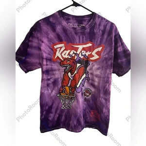 NBA Raptors Vintage inspired T shirt size medium